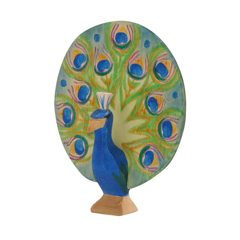 Pfau mit Rad
